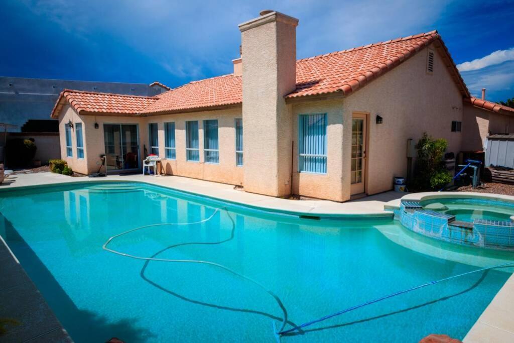 Luxury 1900 Sq Ft House Huge 46 Ft Pool & Hot Spa 拉斯维加斯 外观 照片