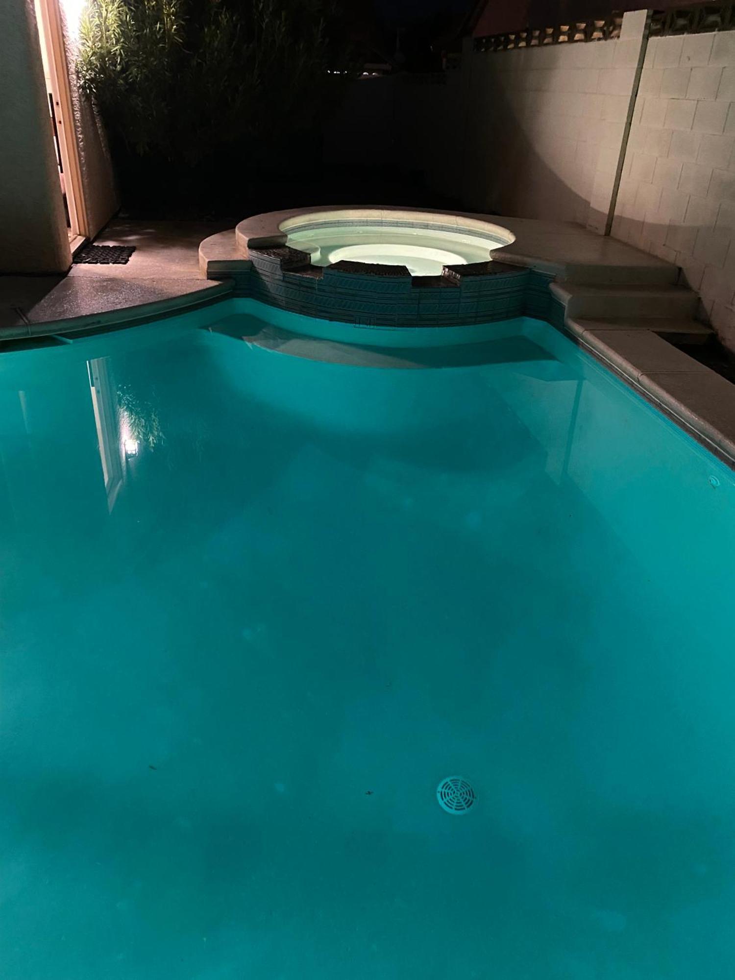 Luxury 1900 Sq Ft House Huge 46 Ft Pool & Hot Spa 拉斯维加斯 外观 照片